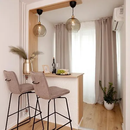 Brand New Lovely Near Metro Station Διαμέρισμα