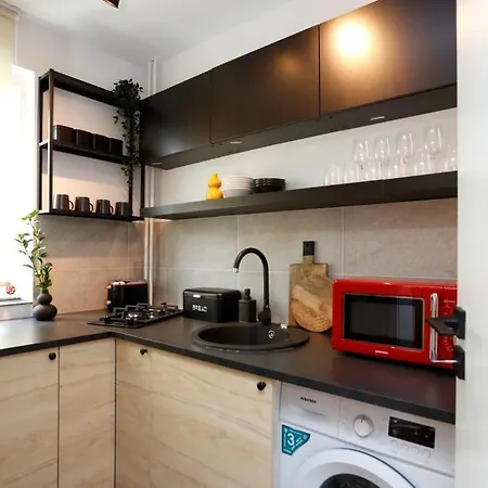 Apartament Brand New Lovely Near Metro Station