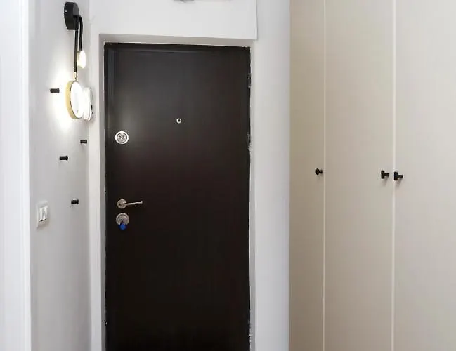 Brand New Lovely Near Metro Station Bucareste